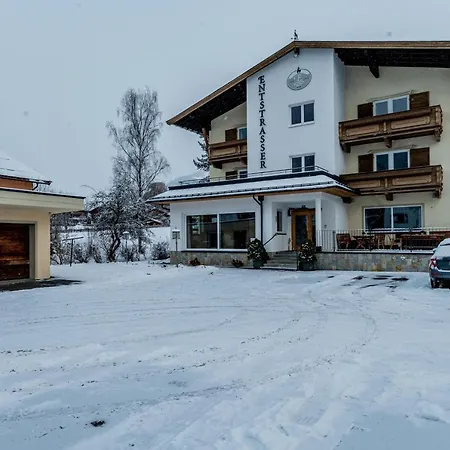 Garni Entstrasser Hotel 3*