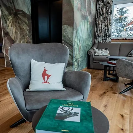 Hotel Garni Entstrasser 3*