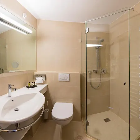 Garni Entstrasser 3*