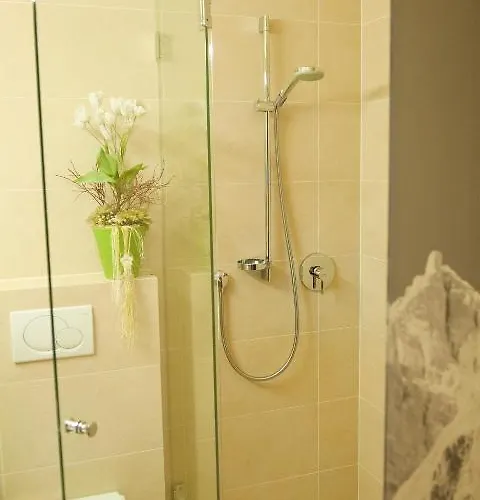 מלון Garni Entstrasser קיצביהל