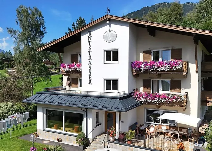 Hotel Garni Entstrasser 3*