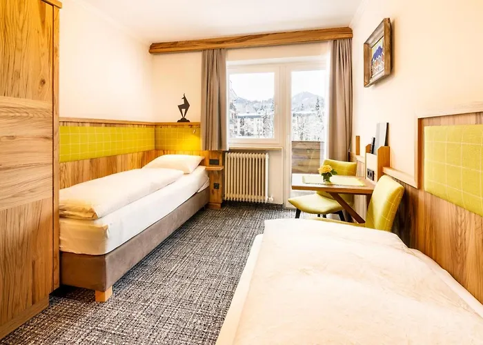 Garni Entstrasser Отель 3*