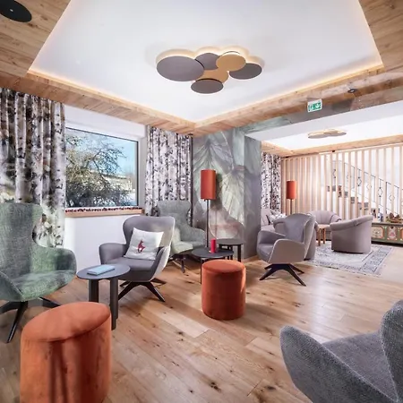 ガルニ エンシュトラッサ 3*