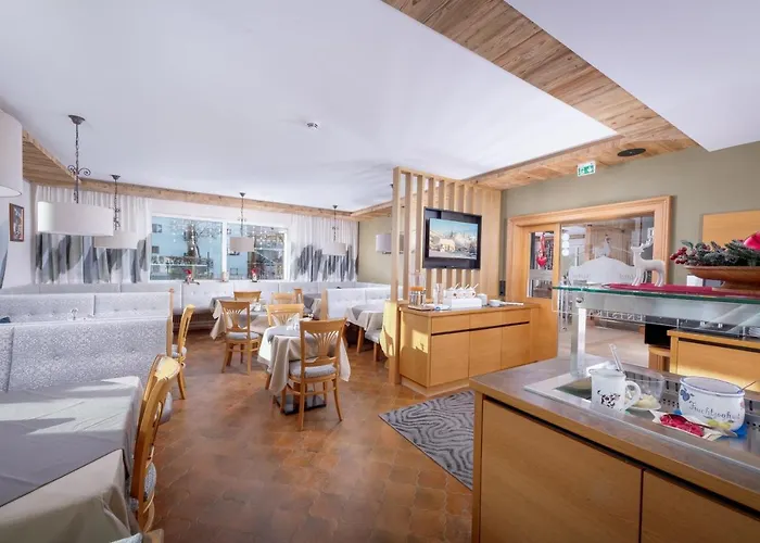 Garni Entstrasser 3*